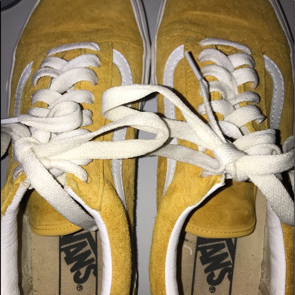Vans - Picture 2 of 3